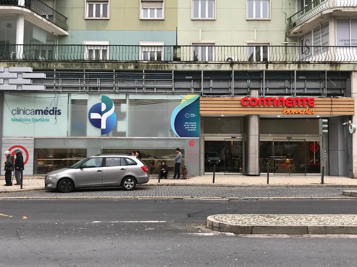 Confortable 1 Bedroom Apartment At Roma Avenue - 1A Lissabon 0*,  Portugal